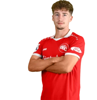 Porträtfoto von Alexander Echner im Trikot des Bahlinger SC