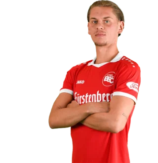 Porträtfoto von Laurin Tost im Trikot des Bahlinger SC