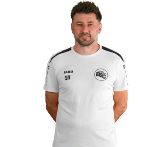 Porträtfoto von Stefan Reisinger im Trikot des Bahlinger SC