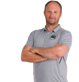 Jugendtrainer Andreas Lentz im offiziellen BSC Shirt