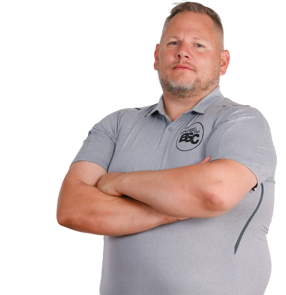 Jugendtrainer Daniel Hermann im offiziellen BSC Shirt
