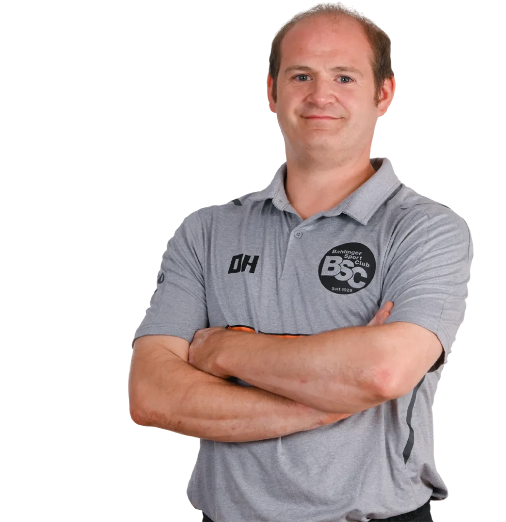 Jugendtrainer Dominik Heitzmann im offiziellen BSC Shirt