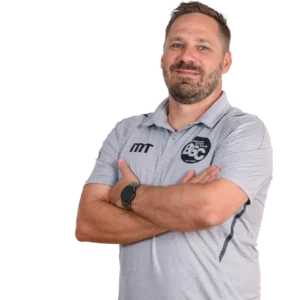 Jugendtrainer Marc Tranzer im offiziellen BSC Shirt