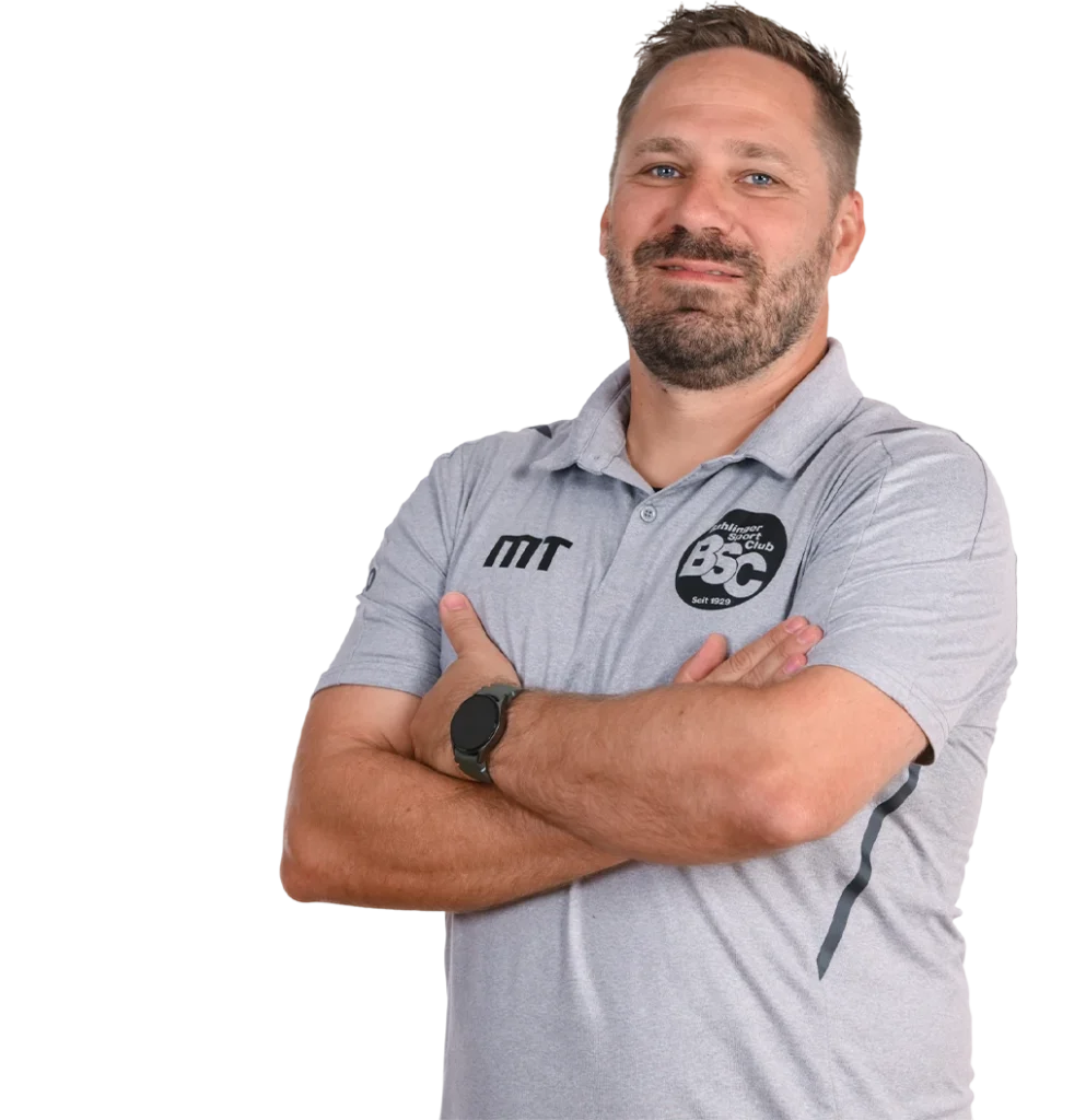Jugendtrainer Marc Tranzer im offiziellen BSC Shirt