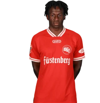 Portraitfoto von Ashley Ketterer im Trikot des Bahlinger SC