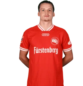 Portraitfoto von Cristian Cernenchi im Trikot des Bahlinger SC