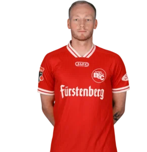 Portraitfoto von Fabian Schmid im Trikot des Bahlinger SC