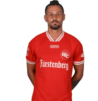Portraitfoto von Hasan Pepic im Trikot des Bahlinger SC
