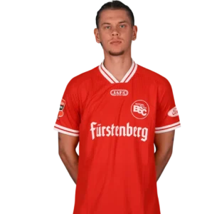 Portraitfoto von Laurin Tost im Trikot des Bahlinger SC