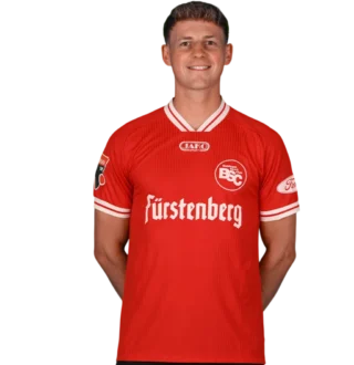 Portraitfoto von Marco Bauer im Trikot des Bahlinger SC