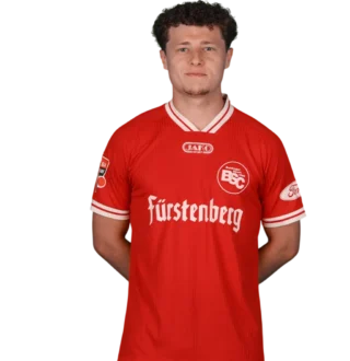 Portraitfoto von Philipp Sonn im Trikot des Bahlinger SC