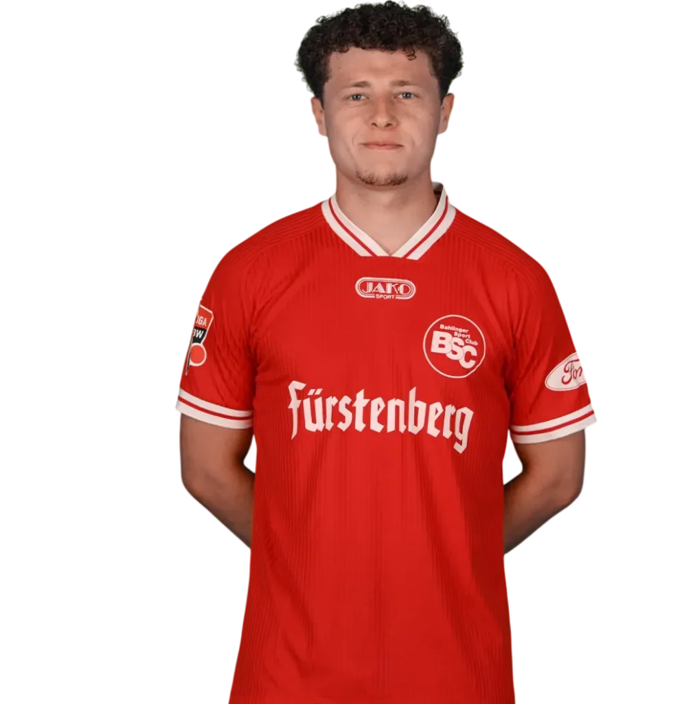 Portraitfoto von Philipp Sonn im Trikot des Bahlinger SC