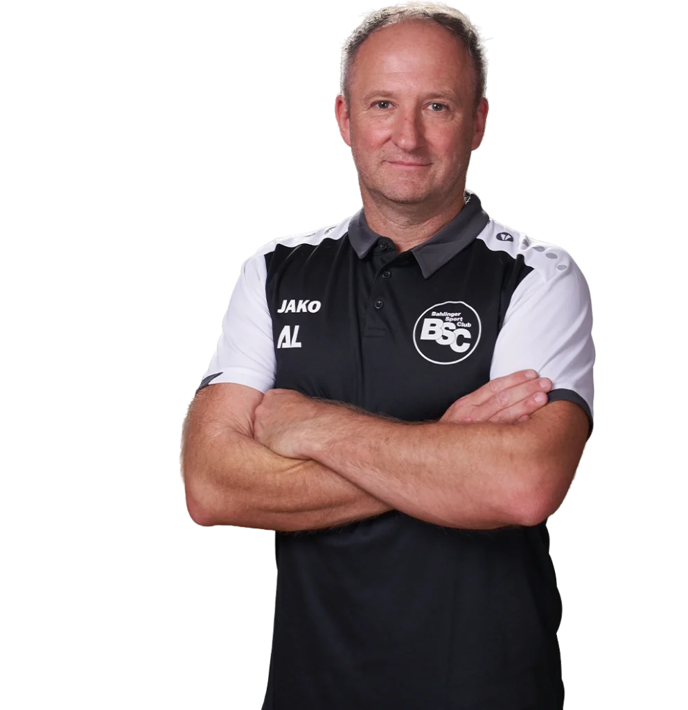 Jugendtrainer Andreas Lentz im offiziellen BSC Shirt 2026