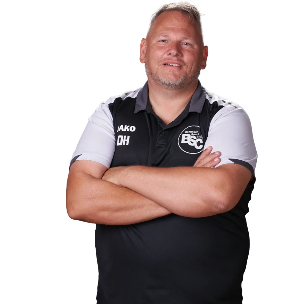 Jugendtrainer Daniel Hermann im offiziellen BSC Shirt 2026