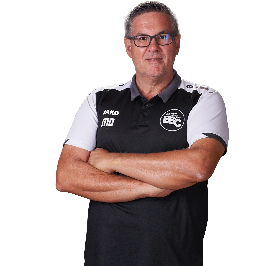Jugendtrainer Manfred Obert im offiziellen BSC Shirt 2026