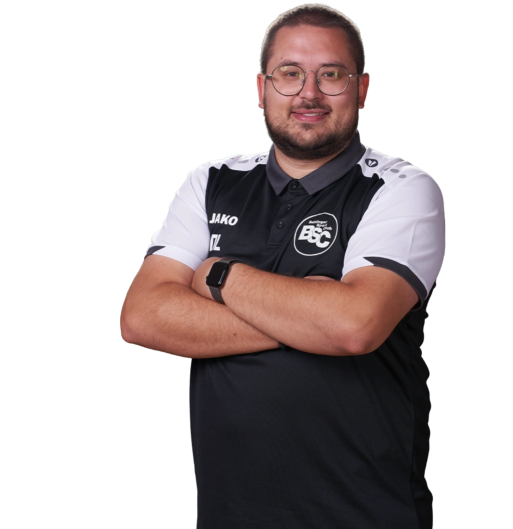 Jugendtrainer Nico Leber im offiziellen BSC Shirt 2026