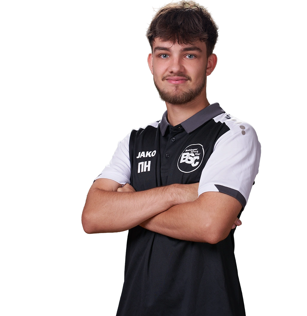 Jugendtrainer Noah Hamschmidt im offiziellen BSC Shirt 2026