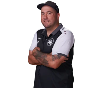 Jugendtrainer Sandro Vespoli im offiziellen BSC Shirt 2026