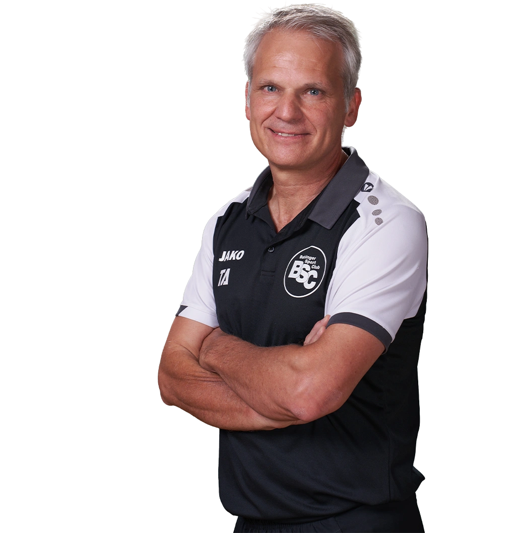 Jugendtrainer Thomas Adler im offiziellen BSC Shirt 2026